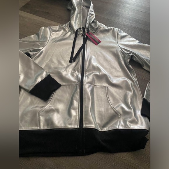 Metallic Silver Active Jacket - Picture 4 of 5